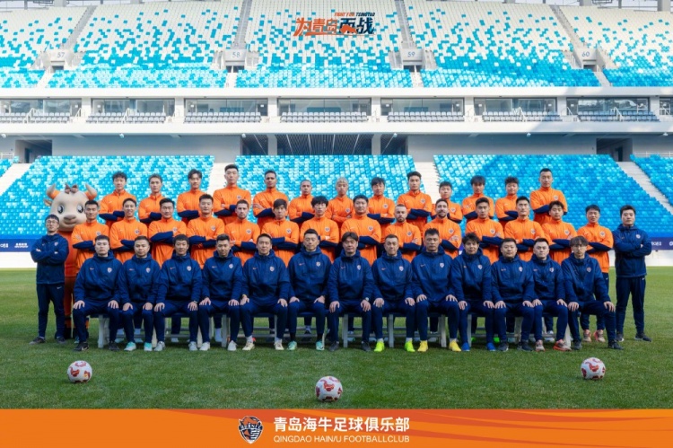  青島海牛一線隊(duì)名單：老將鄭龍、薩里奇坐鎮(zhèn)，金洋洋等新援在列