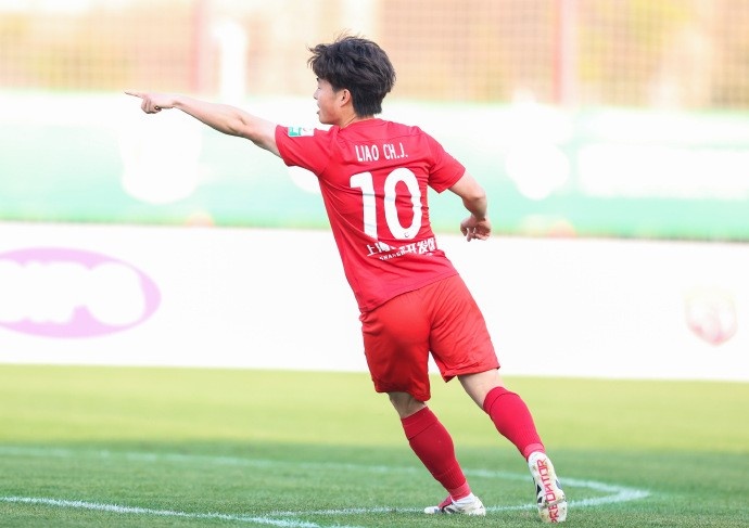  上海海港富盛經(jīng)開(kāi)隊(duì)2：1戰(zhàn)勝對(duì)手，取得2025中乙聯(lián)賽開(kāi)門(mén)紅