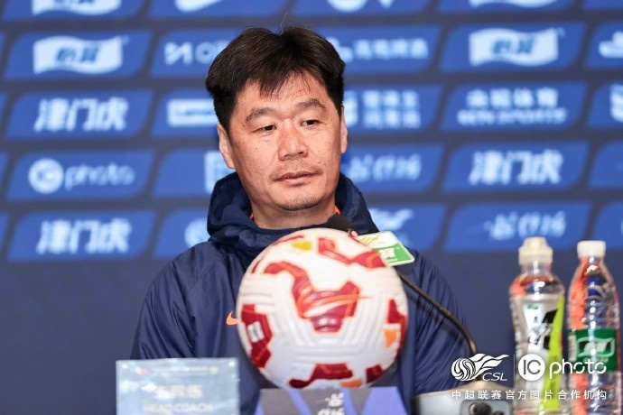  李霄鵬：希望明天比賽能打出一些新的東西，取得一個好的結(jié)果