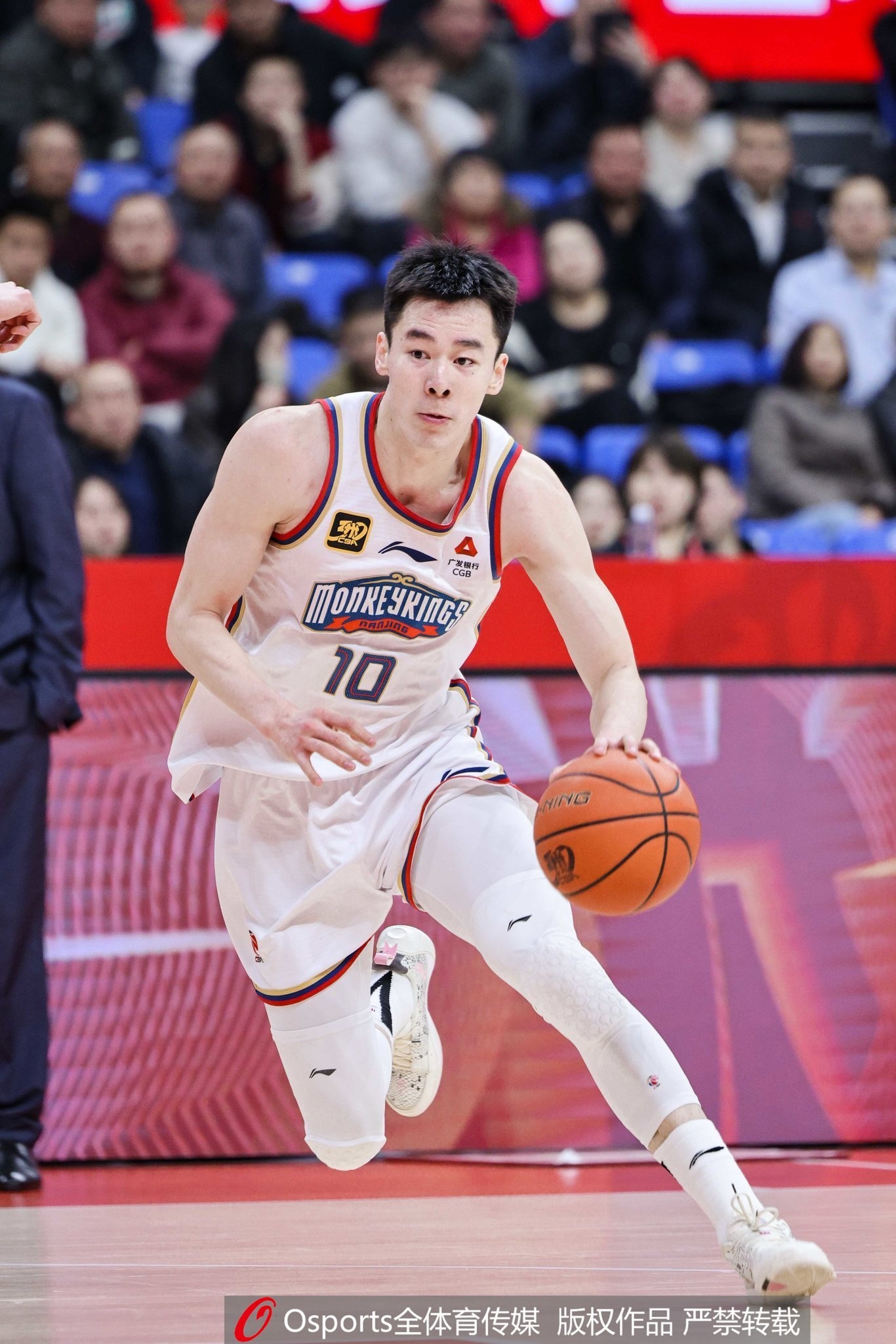  沖擊力十足！郭昊文17投5中&罰球14中12 得到24分10板5助